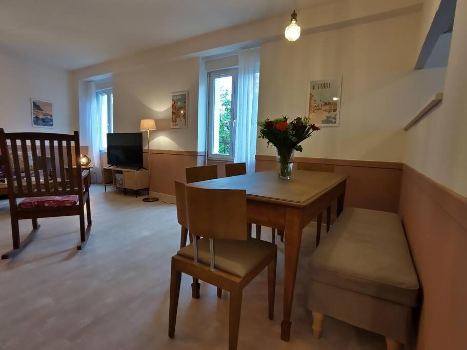 Grand Appartement Avec Jardin Bretenoux المظهر الخارجي الصورة